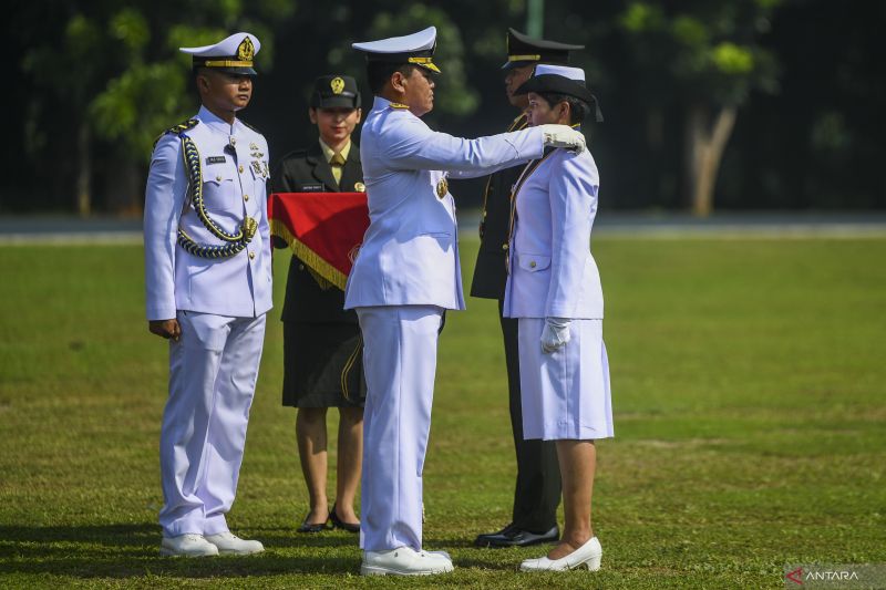 134 dokter dilantik menjadi perwira karier TNI