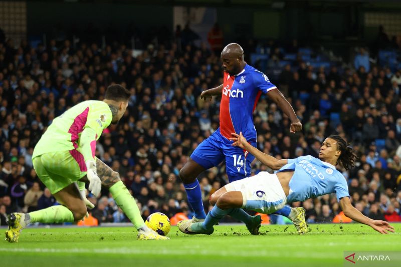 Crystal Palace bangkit dari ketinggalan untuk tahan imbang City 2-2