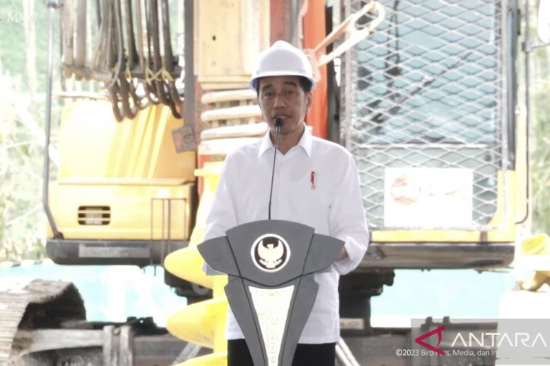 Jokowi lakukan peletakan batu pertama pembangunan RSUP IKN