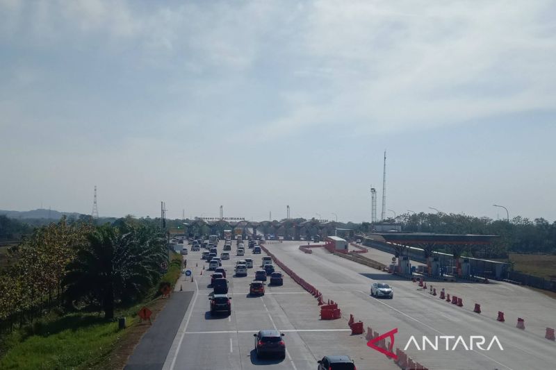 97.177 kendaraan diprediksi melintas Tol Cipali di puncak mudik libur Natal