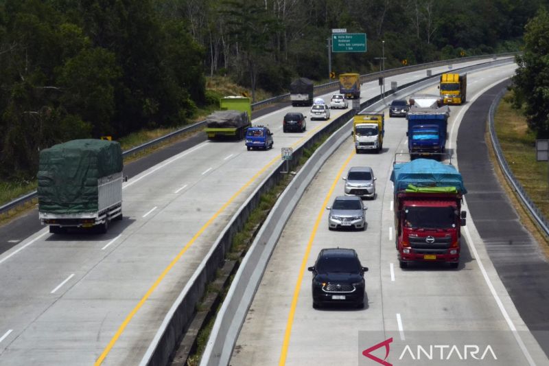 Volume kendaraan di tol Lampung meningkat