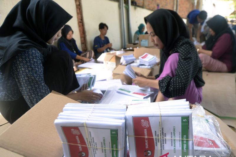 Pelipatan surat suara Pemiu 2024 di Bandar Lampung