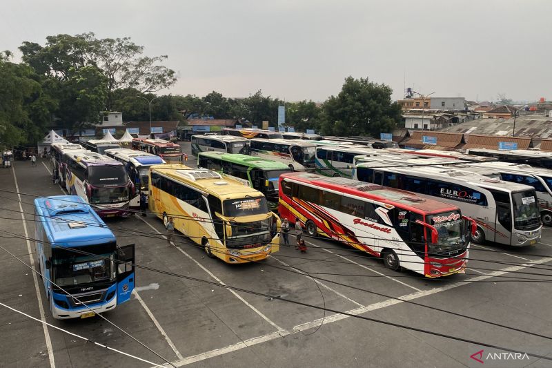 Terminal Cicaheum Bandung siapkan 163 bus layani saat libur tahun baru