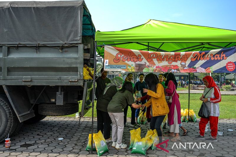 Gelar pangan murah di Bandung