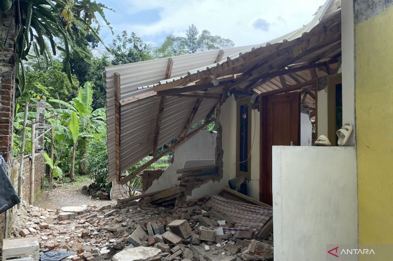 Pemkab Sumedang mulai rehabilitasi rumah terdampak gempa pada pekan depan