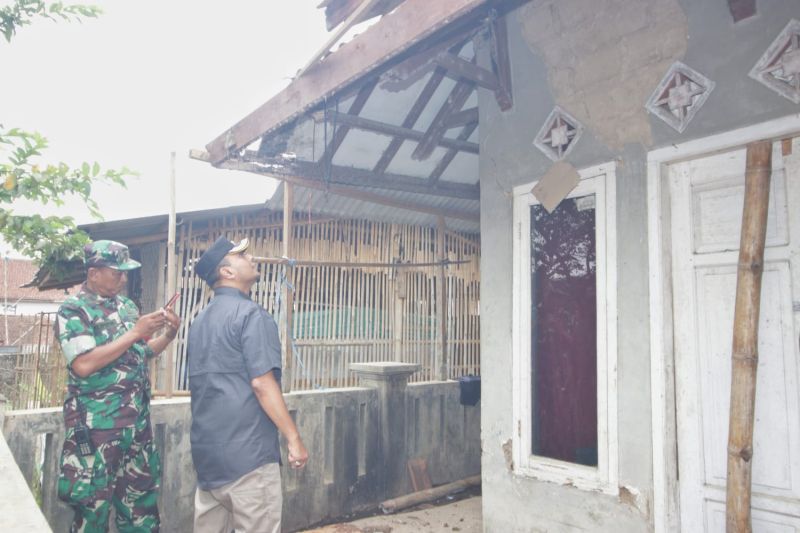 Puluhan rumah di Subang dikabarkan rusak terdampak gempa Sumedang