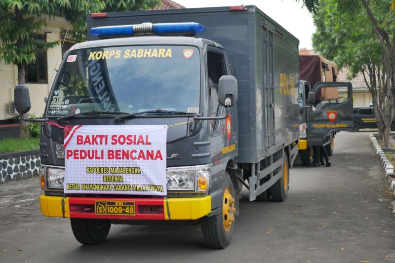 Polres Majalengka kirimkan bantuan sembako untuk korban gempa Sumedang