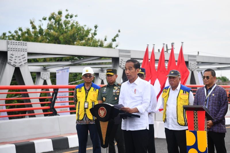 Presiden Jokowi resmikan 6 jembatan baru di lintas utara Jawa