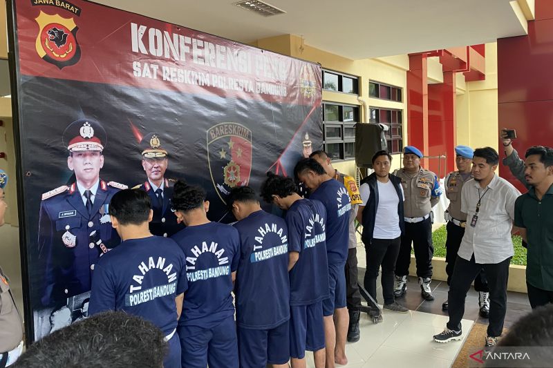 Polisi ringkus 5 pelaku pengeroyokan tewaskan pemuda di Rancaekek Bandung
