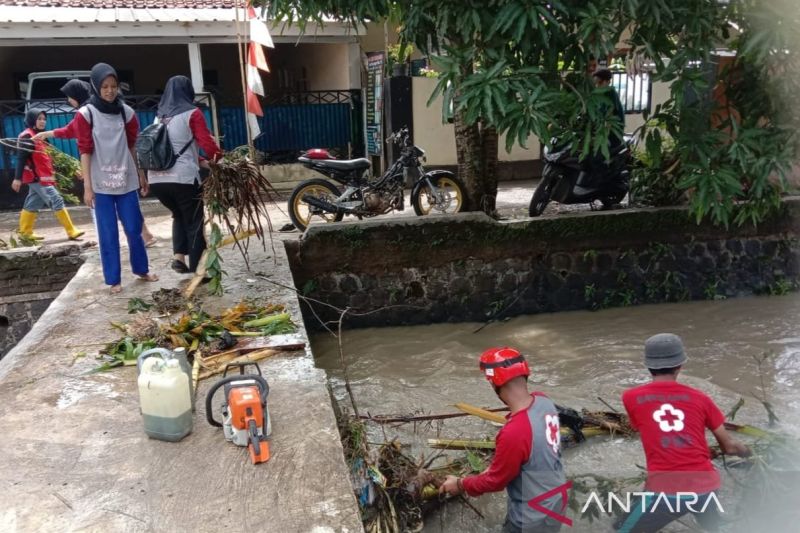 BPBD Cianjur siagakan 1.800 relawan di wilayah rawan bencana alam