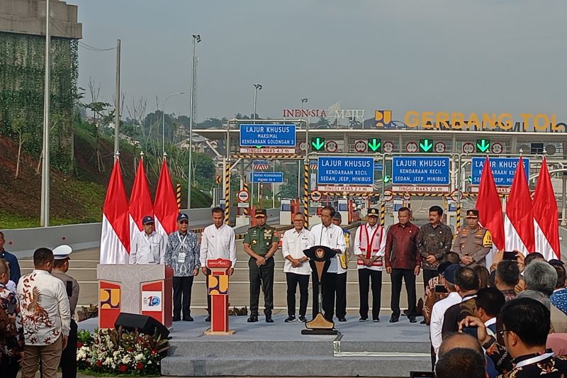Jokowi akui bahas pilpres dengan Prabowo, Airlangga, dan Zulkifli