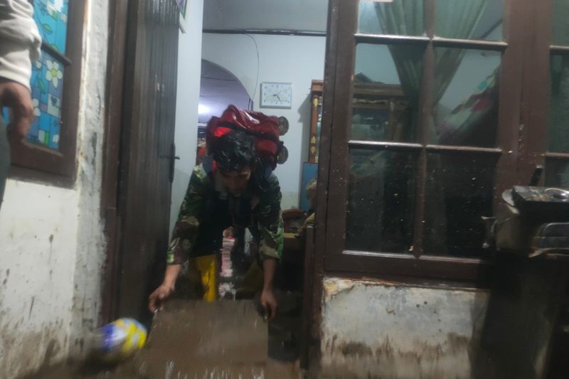 BNPB catat 150 jiwa mengungsi akibat banjir di Bandung