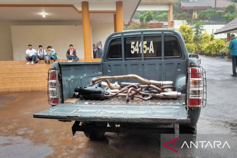 Polres Cianjur gencarkan razia knalpot bising sasar sekolah