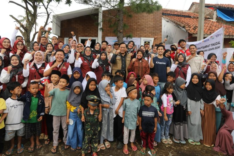 Mensos desain rumah antigempa bagi para pilar sosial di Cianjur