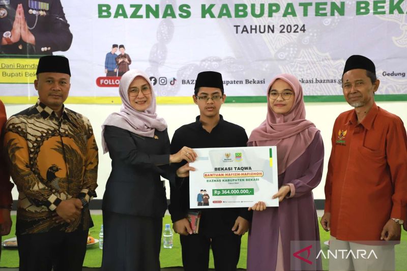 143 Penghafal Quran terima bantuan Baznas Kabupaten Bekasi