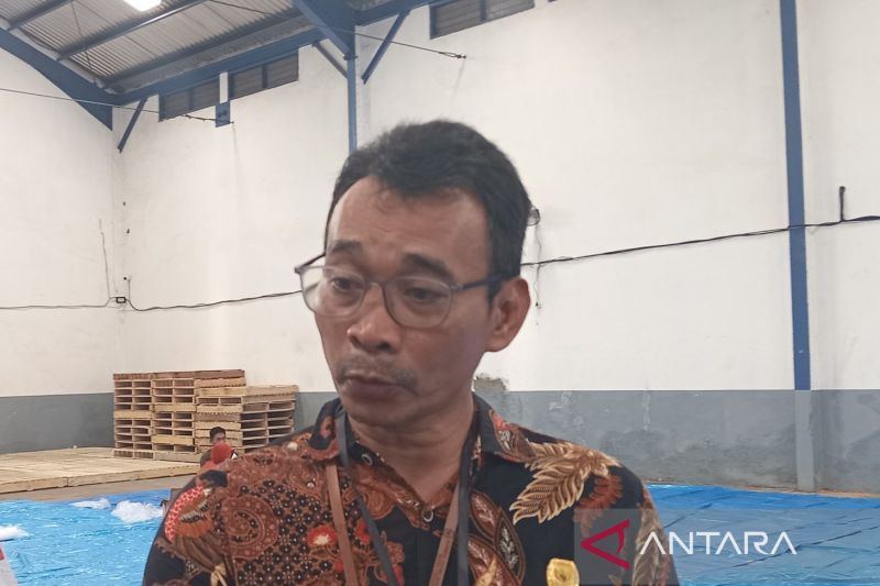 Sari kunyit jadi pengganti tinta di TPS Benda Kerep Kota Cirebon