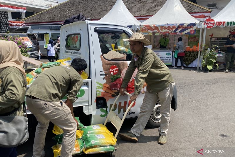 Kota Bandung gelar Gerakan Pangan Murah keliling untuk stabilkan harga bahan pokok