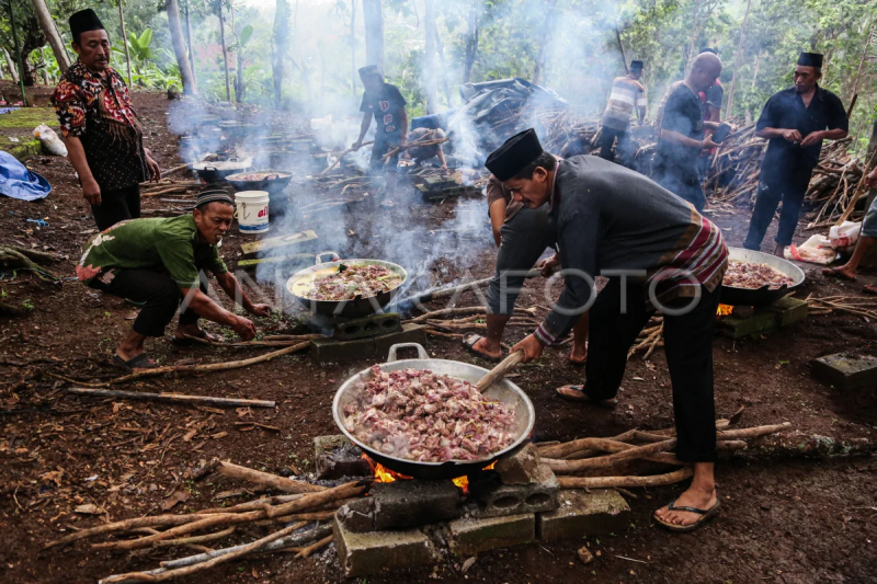 Tradisi nyadran gule di Kampung Ngijo Semarang