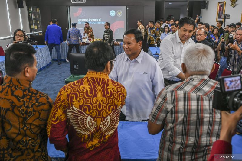 Kampanye di Majalengka, capres Prabowo ajak Maruarar gabung TKN