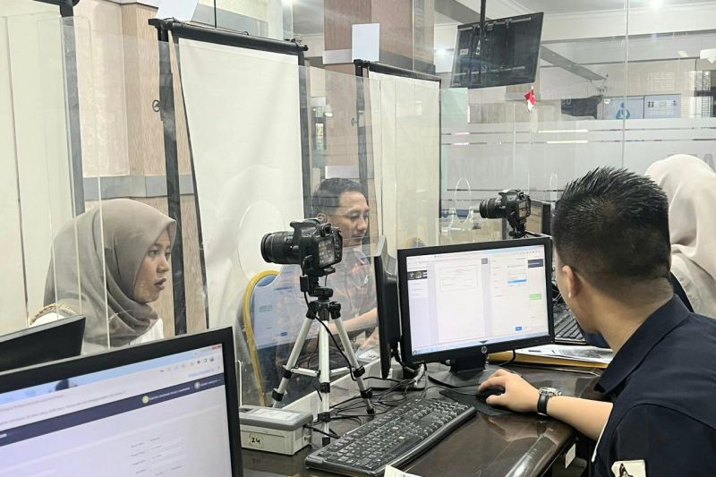 Kantor Imigrasi Bandung layani 277 paspor dalam tiga pekan layanan simpatik