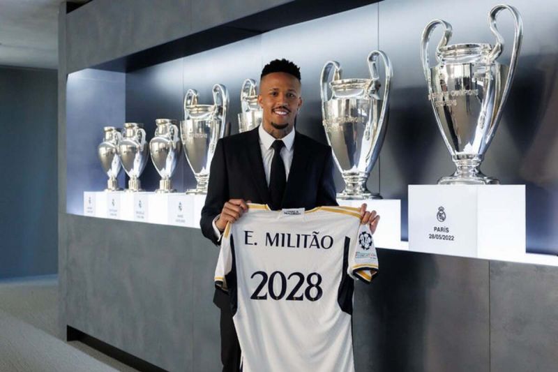 Real Madrid resmi perpanjang kontrak Eder Militao hingga 2028