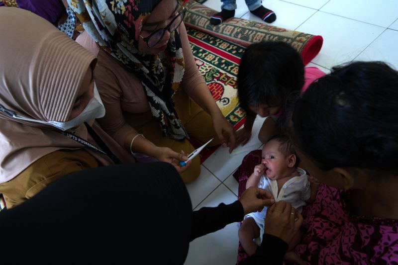 Stok obat terbatas bagi korban banjir bandang di Kolaka