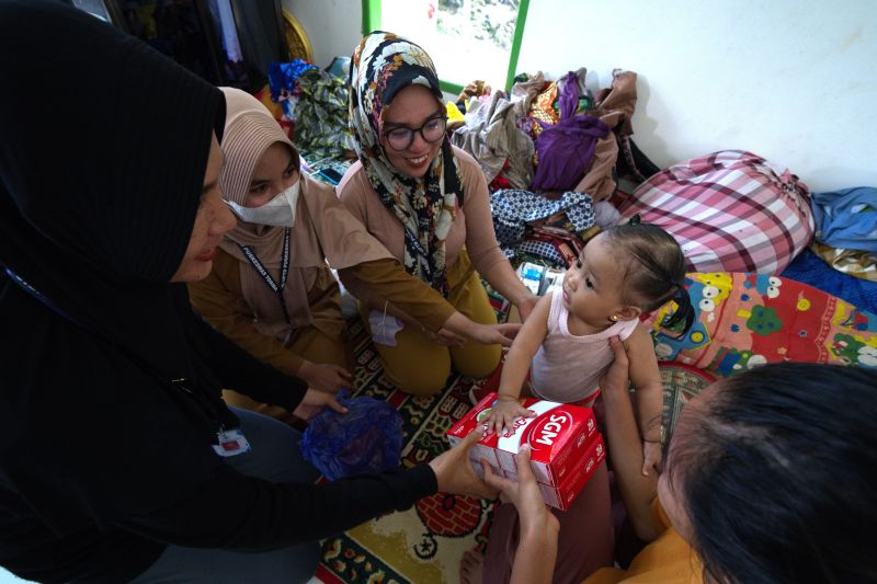 Pembatasan makanan tambahan balita korban banjir bandang