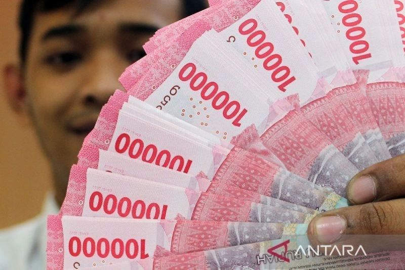 Kurs rupiah menguat tipis di tengah kondisi ekonomi AS yang resilien