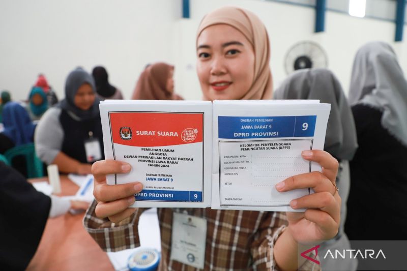 KPU Bekasi susun rencana distribusi surat suara