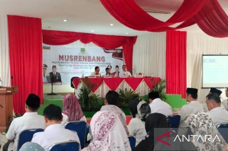 Warga Desa Sukasejati Bekasi butuh gedung SMP