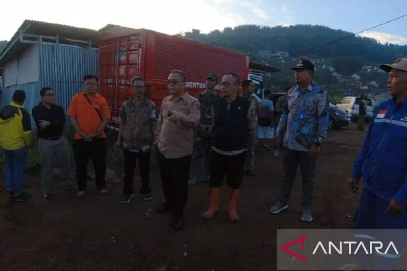 Wabup Sukabumi pastikan kebutuhan penyintas longsor terpenuhi