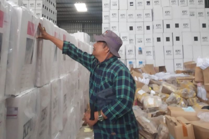 KPU Garut prioritaskan pendistribusian logistik pemilu ke pelosok selatan
