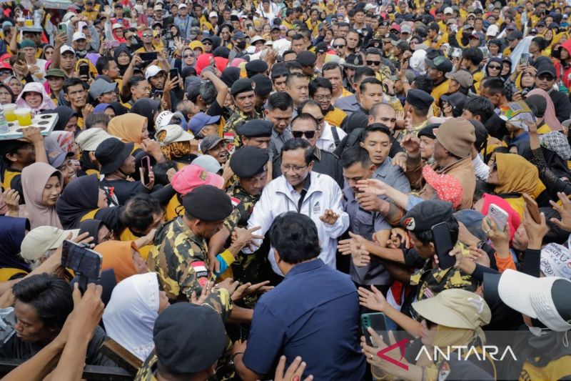 Lautan massa sambut Mahfud dan OSO pada rapat akbar Hanura di Tasikmalaya