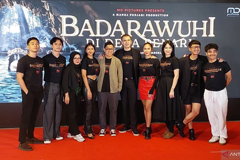 MD Pictures Rilis 'first Look' Film "Badarawuhi Di Desa Penari ...