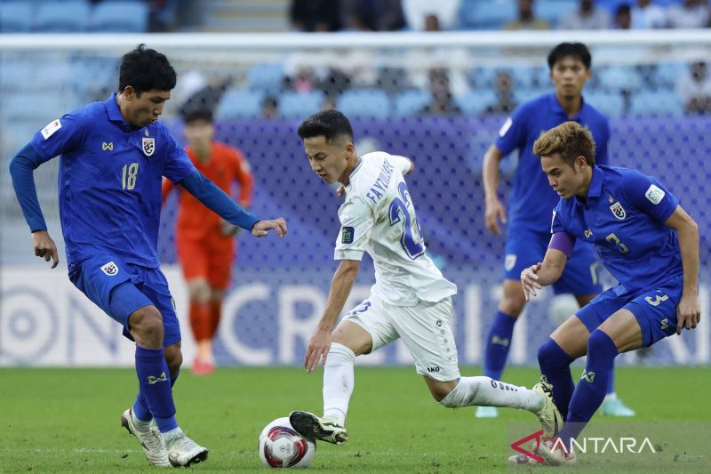 Uzbekistan tundukkan Thailand 2-1, maju ke perempat final Piala Asia