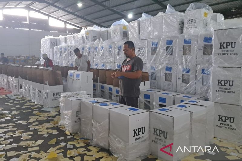 KPU Cianjur berkoordinasi dengan TNI/Polri distribusikan logistik pemilu