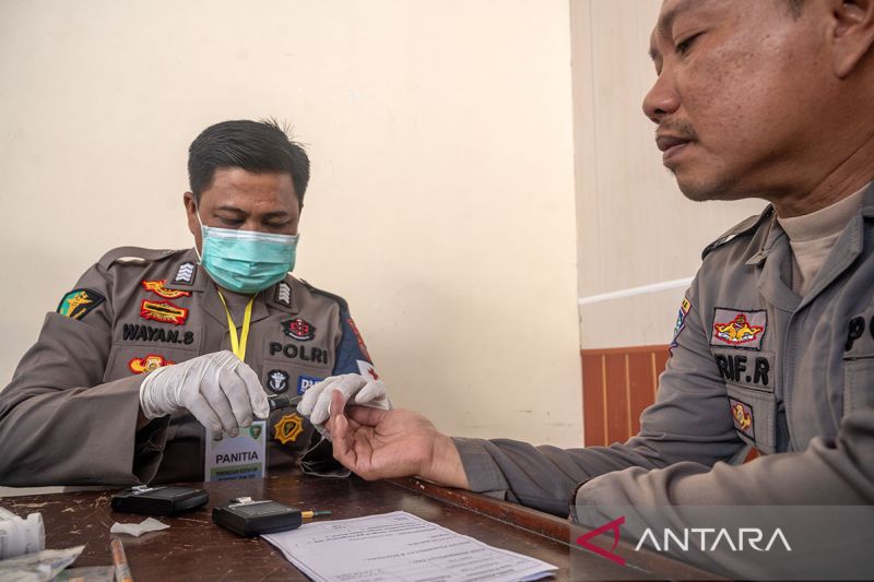 Pemeriksaan kesehatan personel pengamanan TPS