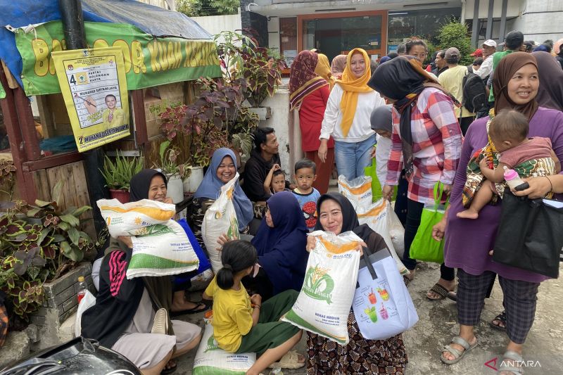 Pemkot Bandung distribusikan bantuan pangan Januari kepada 109.333 KPM