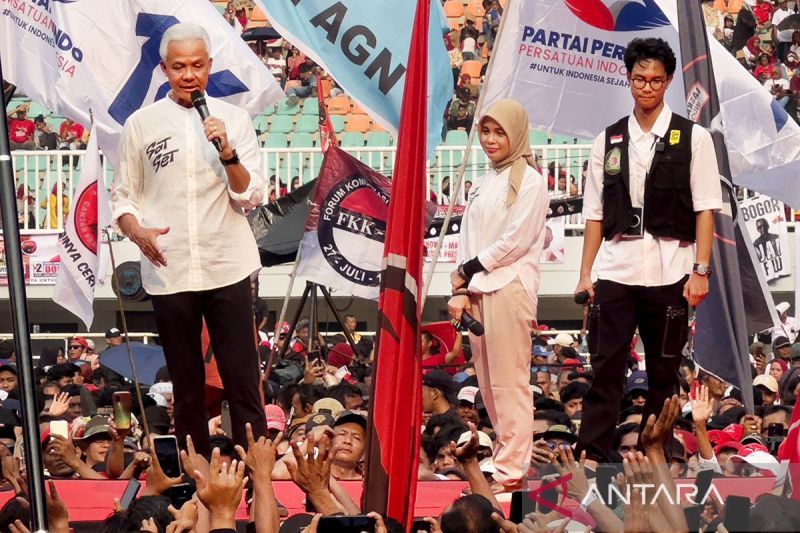 Alam bahagia dapat berjuang bersama ayahnya Ganjar Pranowo pada Pemilu 2024