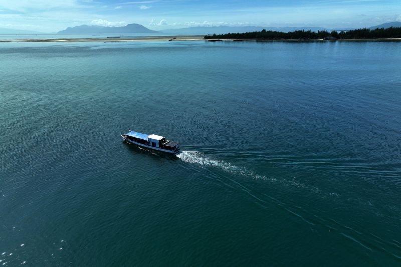 Distribusi logistik Pemilu di Pulau Saponda Laut