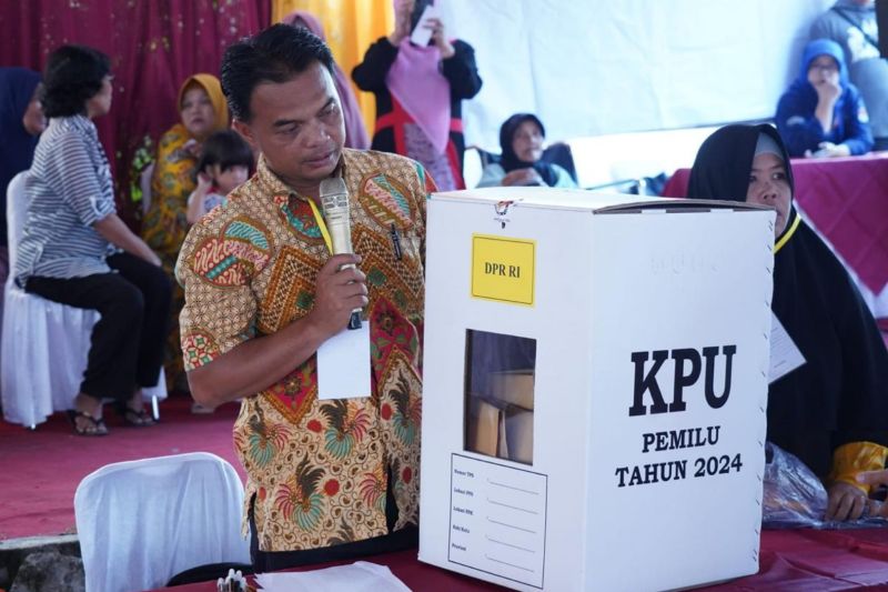 KPU Garut: Pendistribusian logistik Pemilu sudah 100 persen