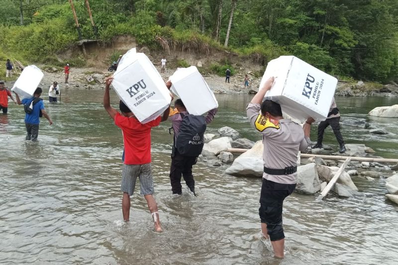 Delapan parpol penuhi ambang batas parlemen, PDIP suara terbanyak