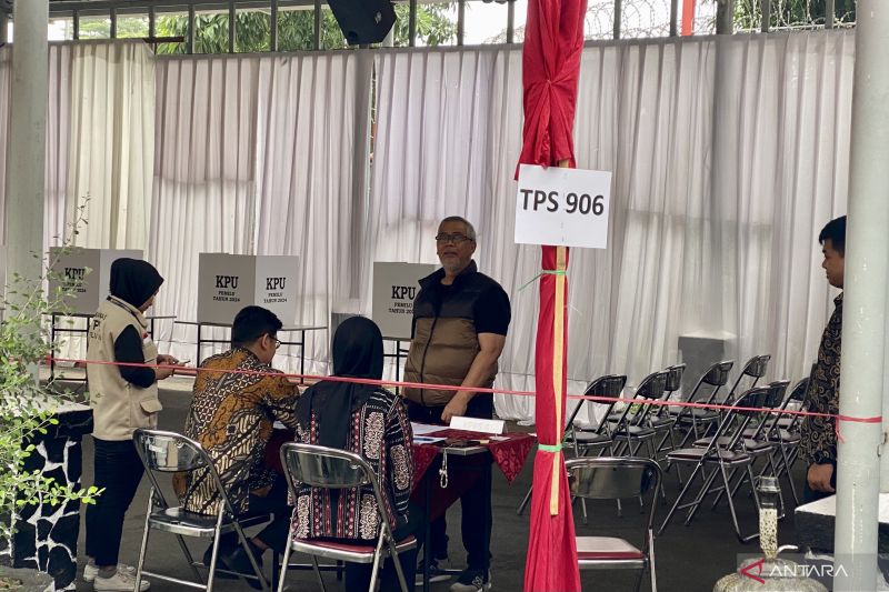 Ratusan napi koruptor salurkan hak pilih di TPS Lapas Sukamiskin Bandung