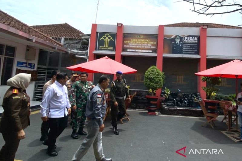 Pj Bupati Garut targetkan partisipasi pemilih capai 90 persen