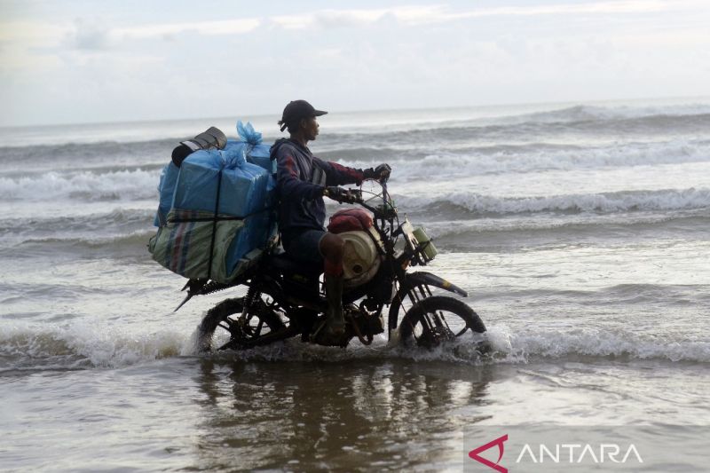 Distribusi balik logistik Pemilu 2024 dari pedalaman Lampung