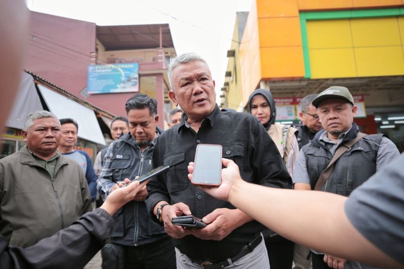 Wali Kota Bandung sebut Petugas KPPS meninggal adalah pahlawan demokrasi