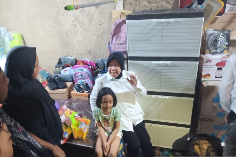 Mensos tambah modal usaha bocah di Sukabumi yang jadi tulang punggung keluarga