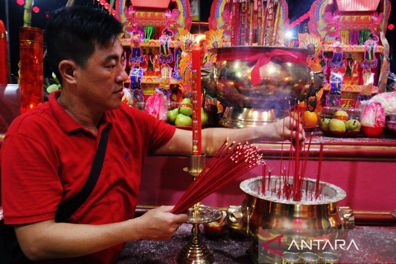 FOTO - Ritual Dewa Kwan Te Kong di Dumai