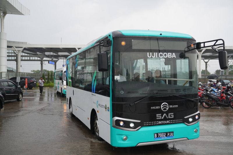 KCIC dan Dishub Jabar sediakan layanan bus listrik di Stasiun Tegalluar