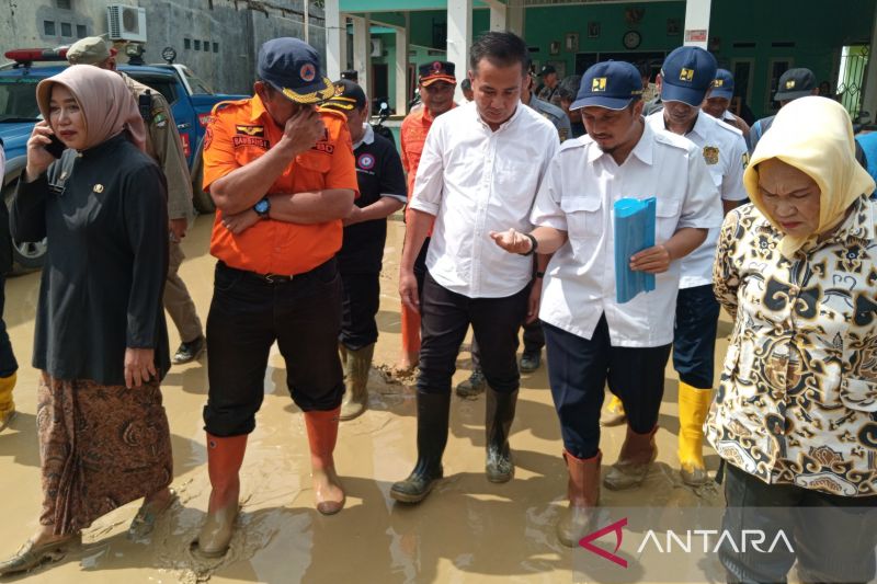 5 sungai di Cirebon dinormalisasi untuk cegah banjir